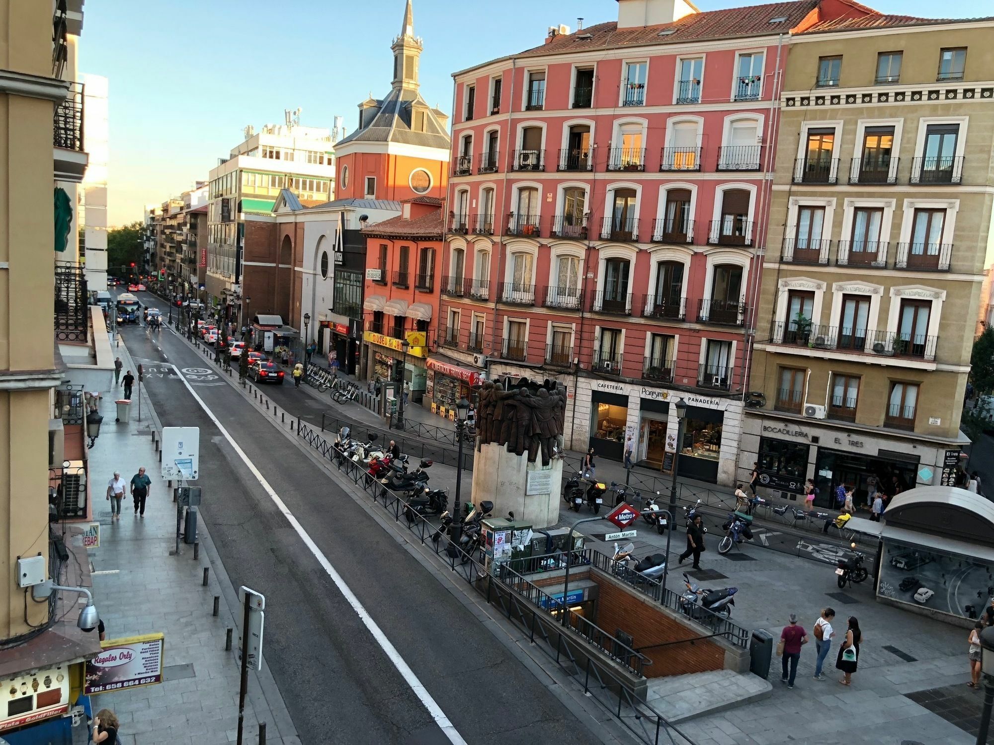 Hostalin Madrid Atocha Kültér fotó